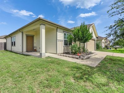 1001 Banyon Tree Ln