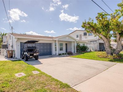 551 Crystal Dr
