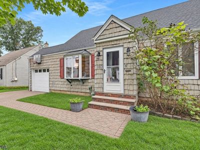 180 Mohawk Dr
