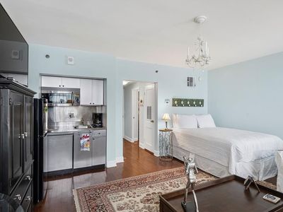 1205 Saint Charles Ave APT 1212