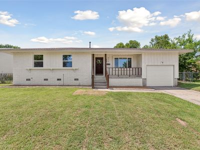 626 N Moccasin Pl