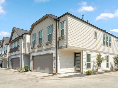 2609 Paul Quinn St