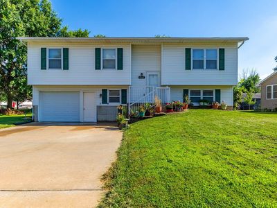 1512 Pinelawn Ct