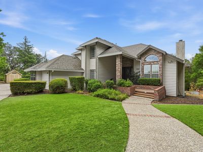 1361 Oak Creek Ct