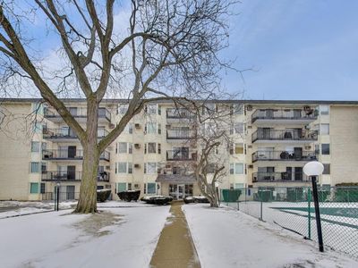 5510 Lincoln Ave #B205