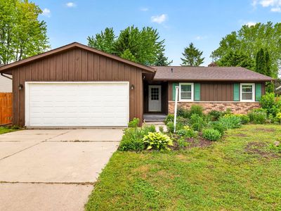 121 Alexander Dr