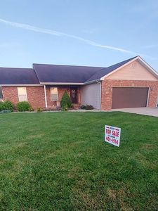 506 E Brook Dr