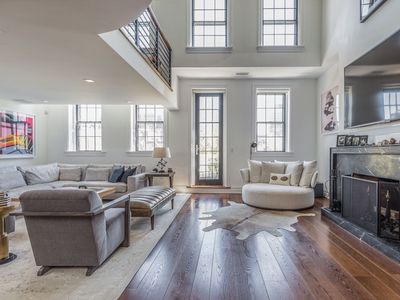 205 Commonwealth Ave #Penthouse