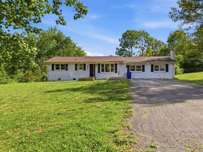 2082 Skyview Cir