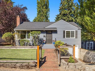 3504 NE 93rd Street