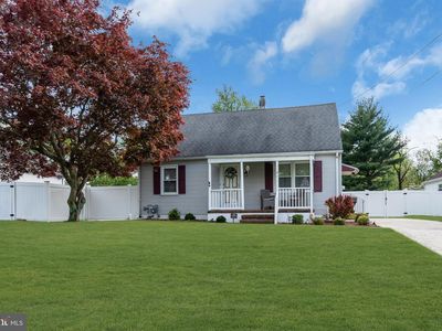 41 Charles Bossert Dr