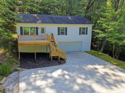 Property at 2456 Apple Valley Dr, Howard, OH