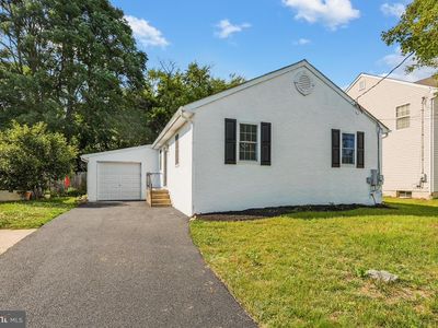 111 Meadowbrook Ave
