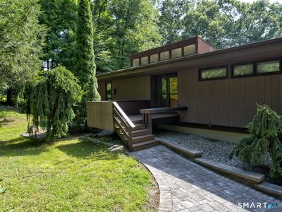 15 Brookridge Drive