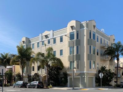 2200 Beach St #304
