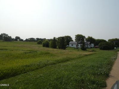 32 McKenzie St