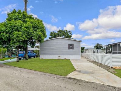 Property at 1910 SW 85th Ln, Davie, FL