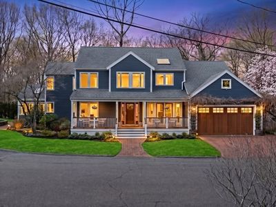 3 Beacon Heights Ln
