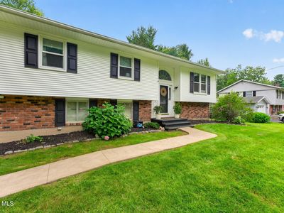 35 Acorn Avenue
