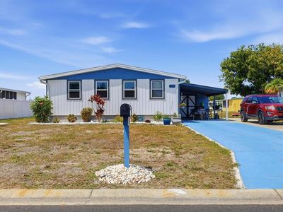 6167 Oriole Blvd