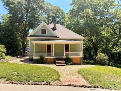 201 Maple St