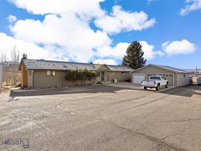 125 Mountain View Rd