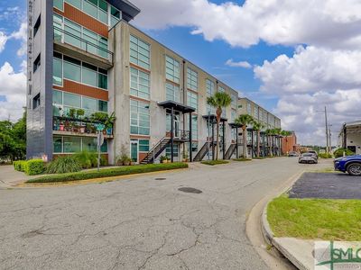 545 Berrien St APT H