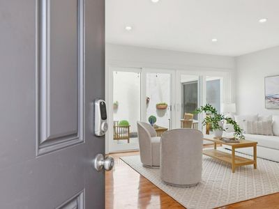 1919 Alameda De Las Pulgas APT 131