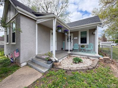 9805 Linn Ave
