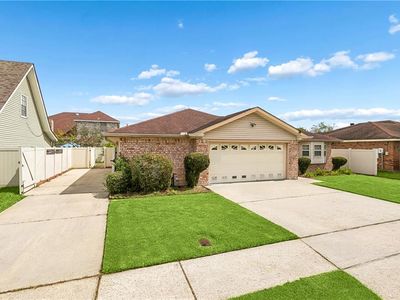 Property at 2061 Saulet Pl, Harvey, LA