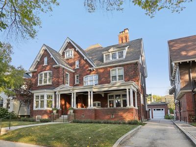 2442 North Terrace AVENUE