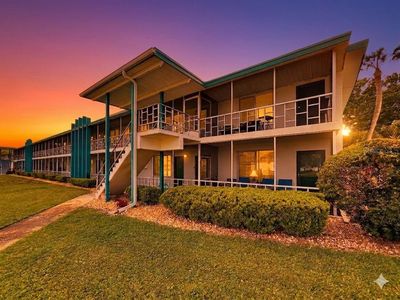 1600 W Lake Parker Dr APT C4