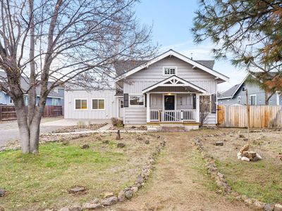 2185 NE Butler Market Rd