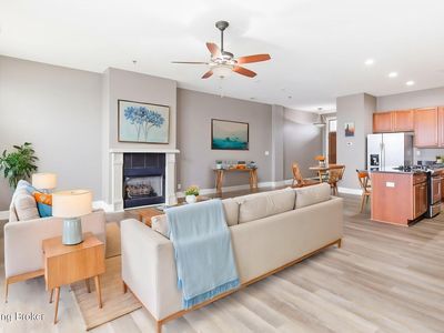 2011 Frankfort Ave Unit 401