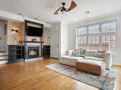 235 Gold St Unit 3