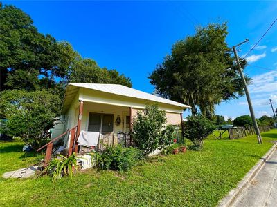 Property at 177 S Magnolia Ave, Center Hill, FL