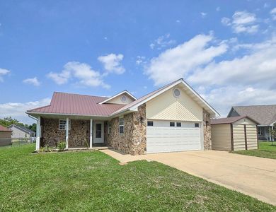 Property at 801 E Clay Street, Mountain Grove, MO