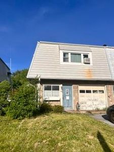 705 N Lacrosse St
