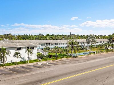 801 Atlantic Shores Blvd APT 203