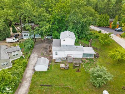 46 Lakeshore Dr