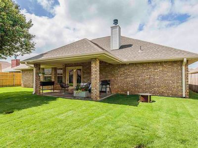 3607 NE Fieldcrest Dr