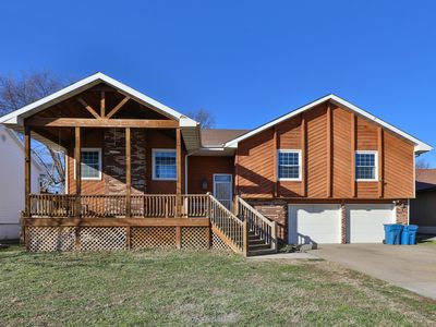 3859 S Cottage Avenue