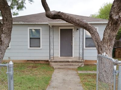 2338 Guadalupe St
