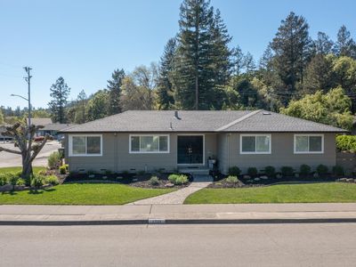 1201 Sunnyslope Drive