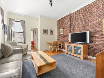 204 W 78th St APT 3D