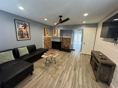 4224 Rawlins St APT 105