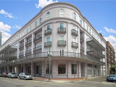 700 Magazine St #211