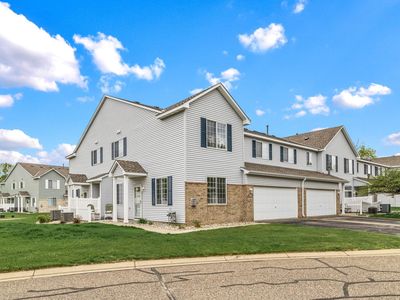 1913 Mockingbird Ave