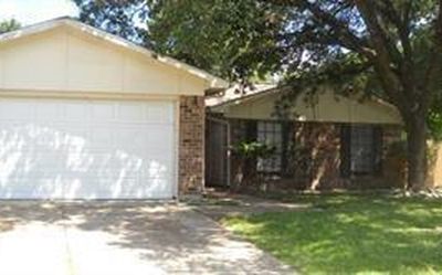 8002 Knightwood Forest Dr