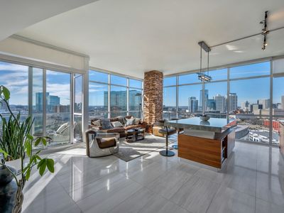 600 12th Ave S APT 1801